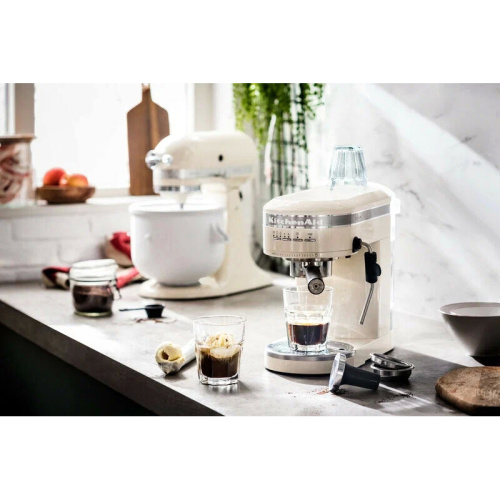 5KSM185PSEAC Настольный миксер с откидным блоком Artisan 4.8 л, кремовый фото 8